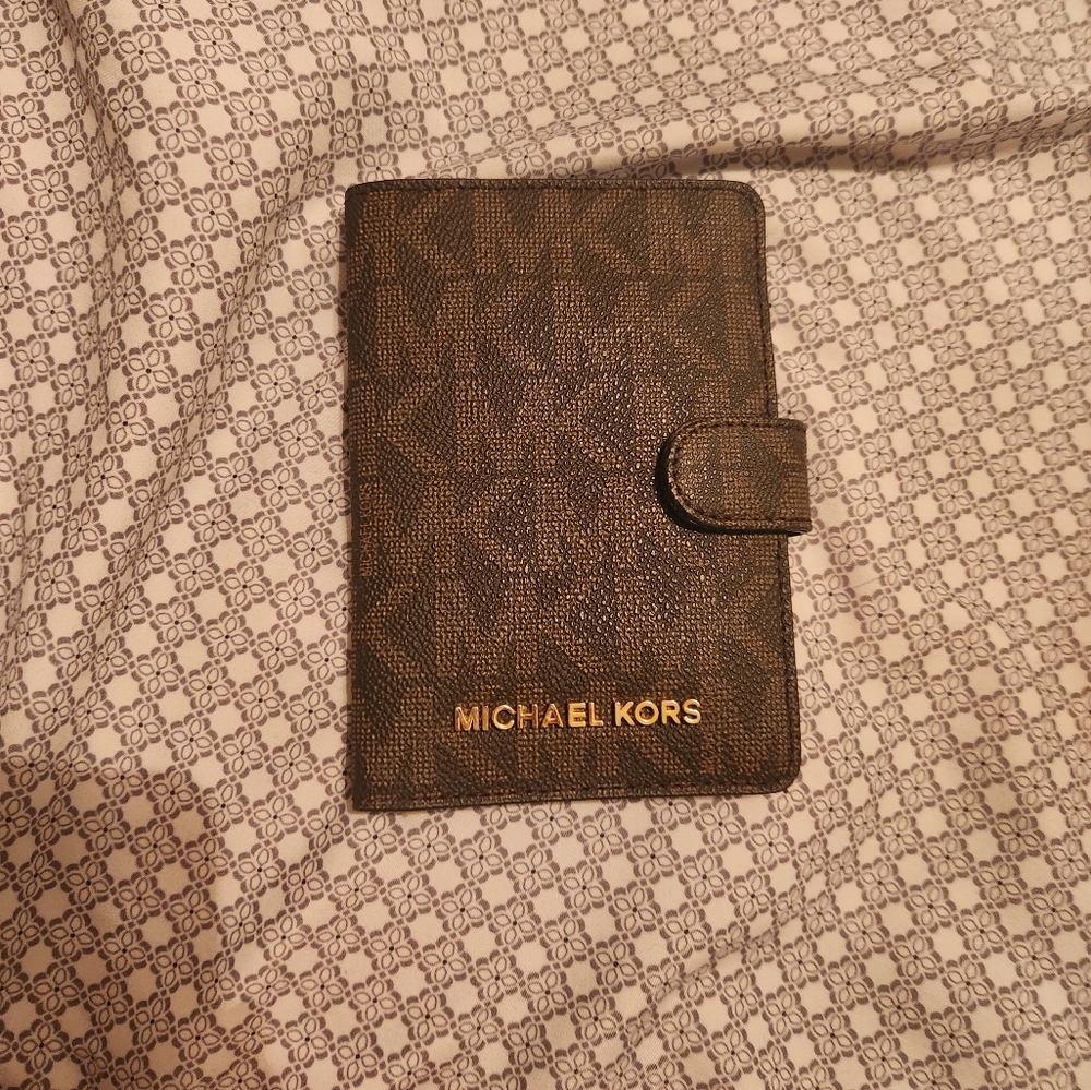 Michael Kors passport holder